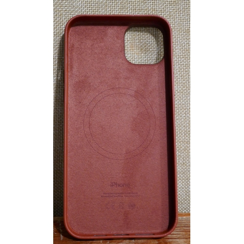 3118 - Iphone 14 Plus Leather Case      (325-83) This lot is subject to vat