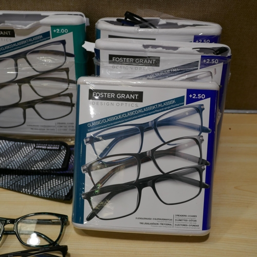 3141 - Large quantity of Fgx Reading Glasses (325-398-407) This lot is subject to vat