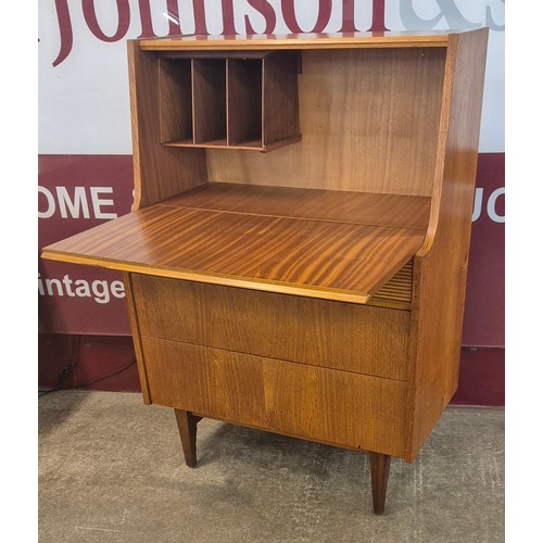 37 - A Elliots of Newbury teak bureau