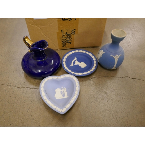 1147 - Wedgwood Jasperware, two bangles, etc. **PLEASE NOTE THIS LOT IS NOT ELIGIBLE FOR IN-HOUSE POSTING A... 