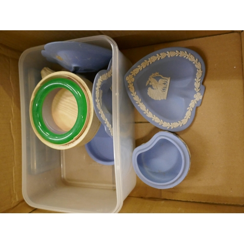 1147 - Wedgwood Jasperware, two bangles, etc. **PLEASE NOTE THIS LOT IS NOT ELIGIBLE FOR IN-HOUSE POSTING A... 