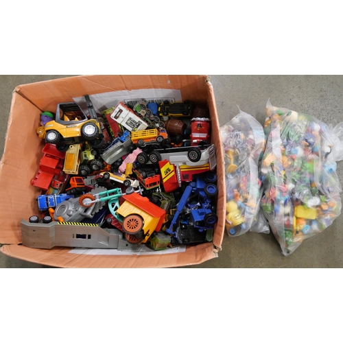 1158 - Die-cast model vehicles and two bags of Kinder Egg toys **PLEASE NOTE THIS LOT IS NOT ELIGIBLE FOR I... 