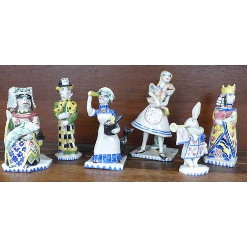 622 - Six Foy Alice in Wonderland studio pottery figures, Alice, Queen of Hearts, rabbit and one other a/f