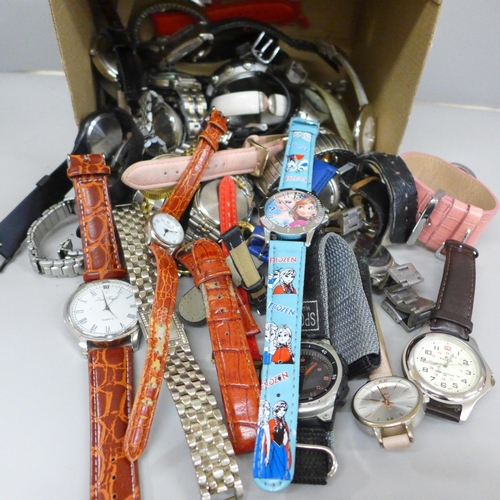 670 - A collection of wristwatches