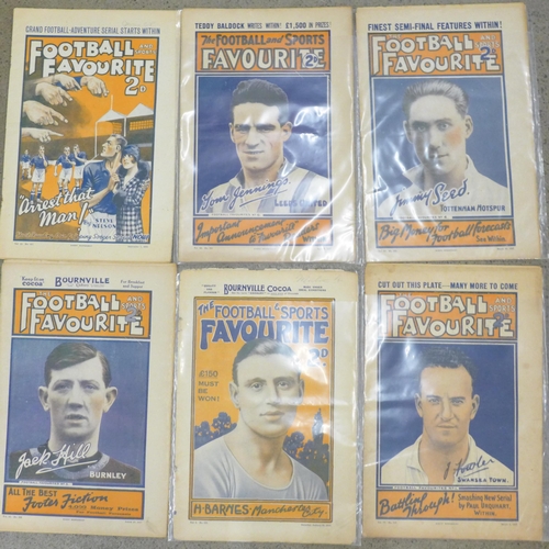 688 - Six 1920s The Football Favourite publications