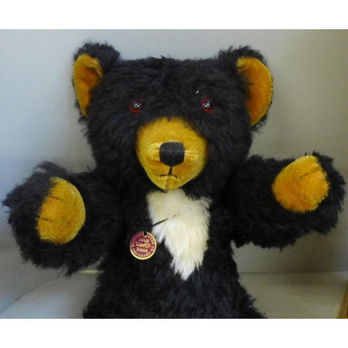 740 - A Dean's Centenary Range, 1903-2003, Black Bear, 26 of 500