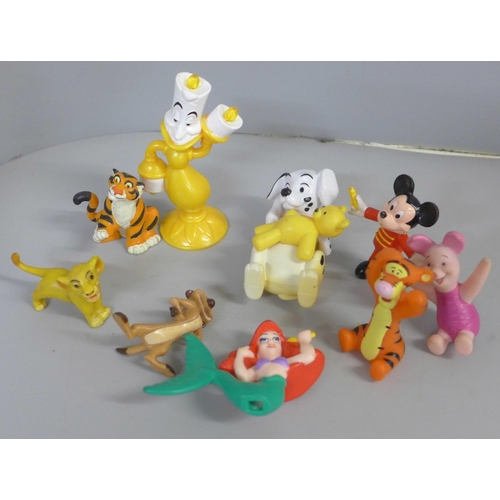 767 - A box of toy figures, Dennis The Menace, Disney, Bugs Bunny and Daffy Duck, Star Wars, Toy Story, et... 