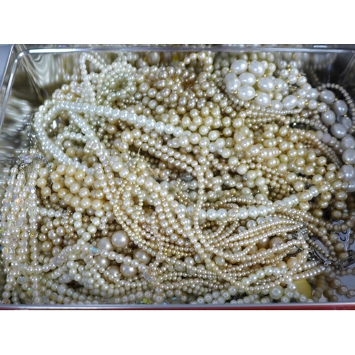 768 - A collection of faux pearl necklaces