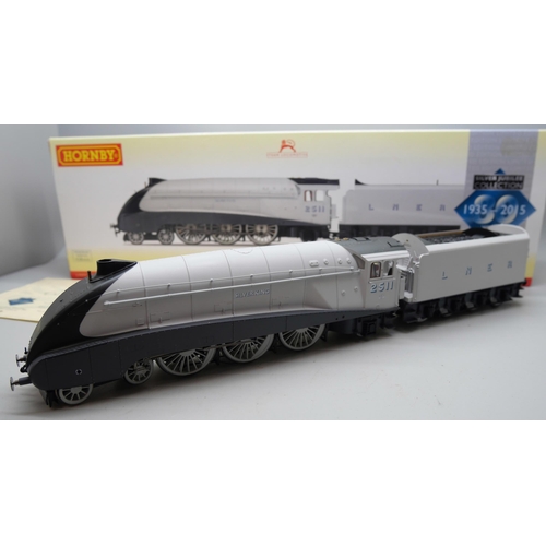 808 - Hornby Railways OO gauge R3308 'The Silver Jubilee Collection' A1 Class 'Silver King' 2511 locomotiv... 