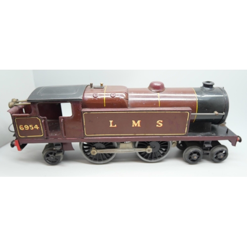 815 - A Hornby by Meccano 0 gauge clockwork  tinplate 501 type 0-4-0 LMS locomotive model locomotive and t... 