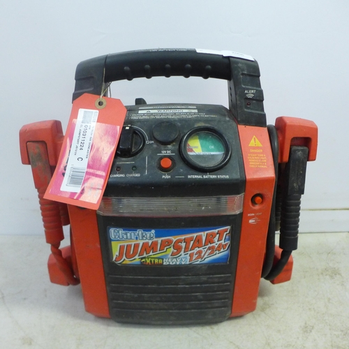 2006 - A Clarke jump start JS12/24V extra heavy duty jump start kit - sold as scrap  *This lot is subject t... 