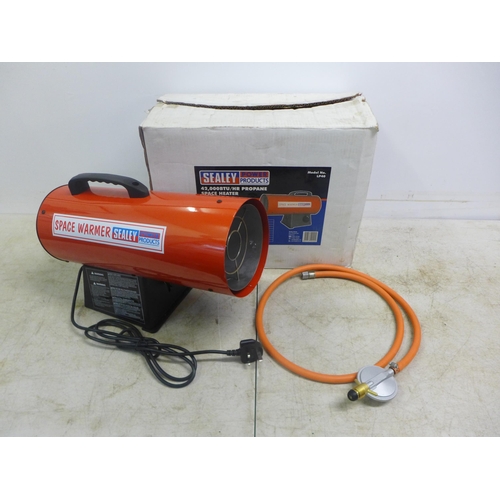 2019 - A Sealey model LP40 42,000 BTU/HR propane space heater