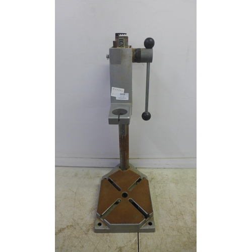 2033 - A Wolfcraft drill stand and a Record no. 3 bench vice