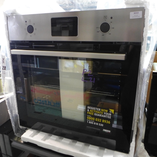 3033 - Zanussi Single Multifunction Oven (H589xW594xD568) (Model no: ZOHNX3X1) (550-21) * This lot is subje... 