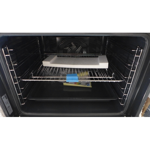 3033 - Zanussi Single Multifunction Oven (H589xW594xD568) (Model no: ZOHNX3X1) (550-21) * This lot is subje... 