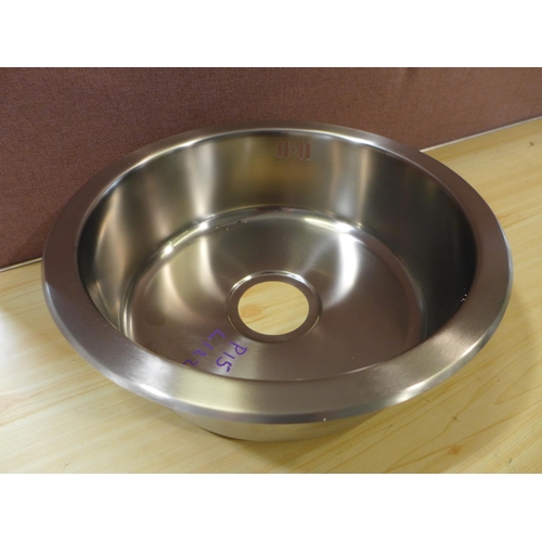 3034 - Installation Round Stainless Steel Sink (450mm) and an Idro Extra Large 1.0 Bowl Stainless Steel Sin... 