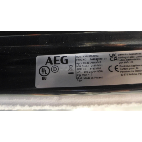 3037 - AEG Compact Multifunction Oven with Microwave - Black (H455xW595xD567) (550-206) * This lot is subje... 