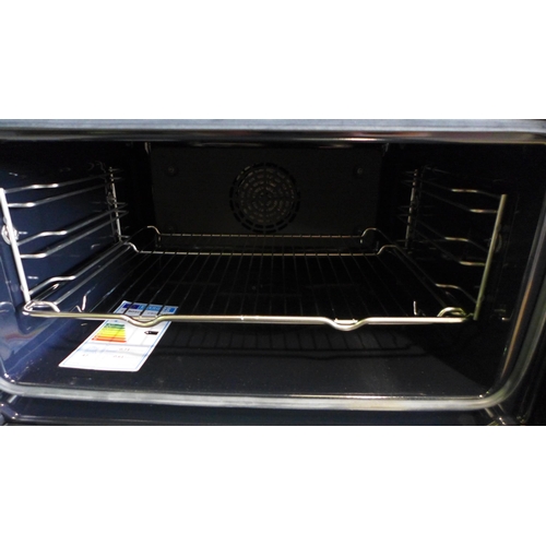 3057 - Bosch Serie 8 Full Steam Compact Oven with Home Connect (H455xW594xD548) (550-197) * This lot is sub... 