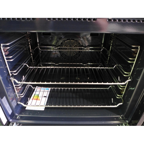 3060 - Bosch Serie 8 Pyrolytic Single Oven (Model no: HMG7764B1B) (550-201) * This lot is subject to vat