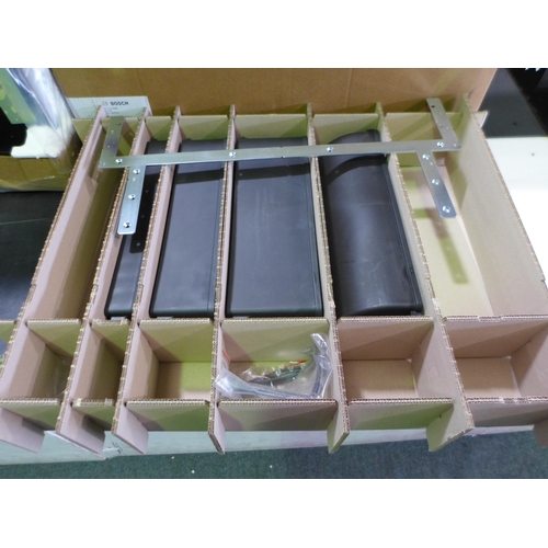 3062 - Bosch Recirculation Module for Venting Hob (PXX875D34E) (Model no: HEZ381501) (550-215)   * This lot... 