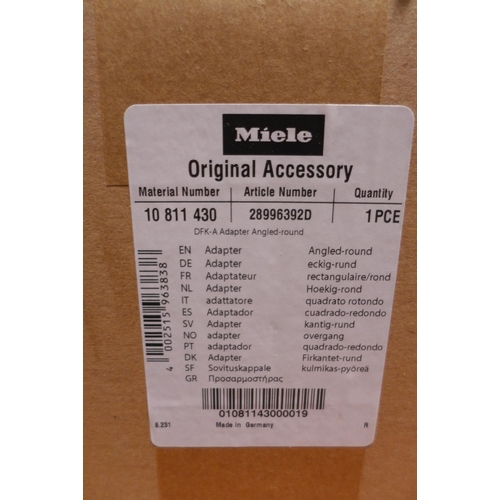 3092 - Five Various Miele items including Horizontal and Vertical Bends (550-14,15,16,17,18,19)  * This lot... 