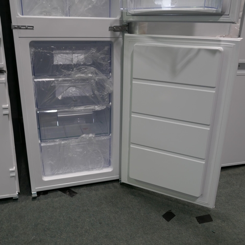 3108 - Zanussi  50/50 Fridge Freezer - Low Frost (H1772xW548xD549) (Model no: ZNFN18FS5) (550-23) * This lo... 