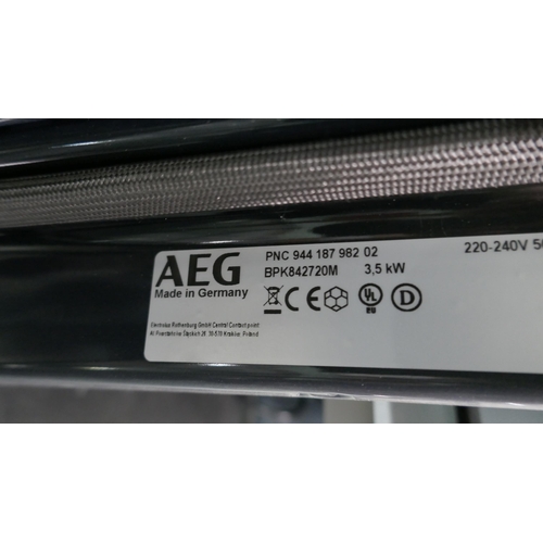 3121 - AEG Pyrolytic Single Oven (H594xW594xD567) (Model no: BPK842720M) (550-187) * This lot is subject to... 