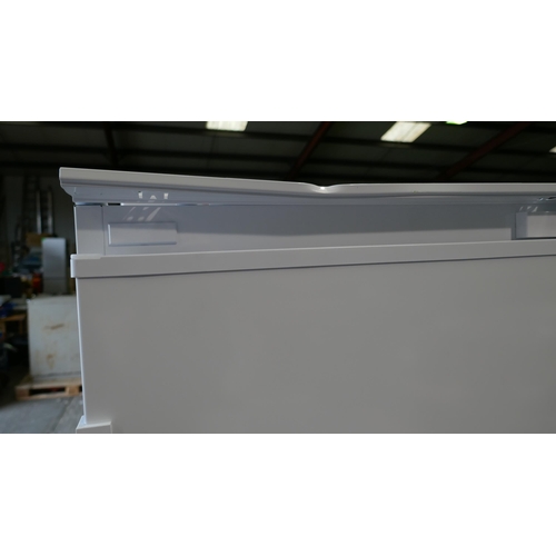 3136 - AEG Integrated 70/30 Fridge Freezer - Frost Free (H1772xW546xD549) (550-178) * This lot is subject t... 