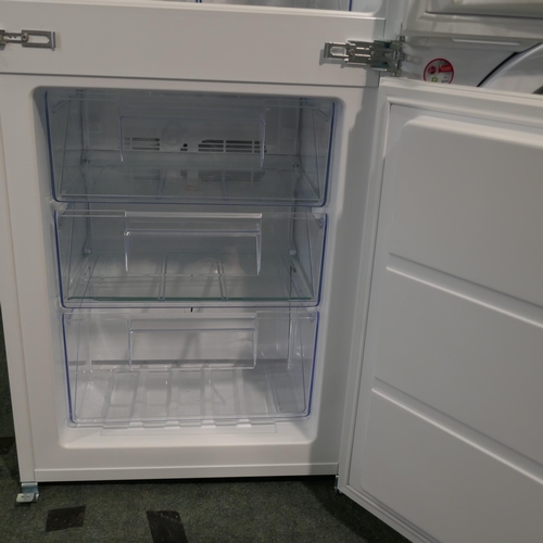 3136 - AEG Integrated 70/30 Fridge Freezer - Frost Free (H1772xW546xD549) (550-178) * This lot is subject t... 