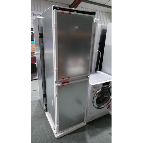 3163 - AEG 50/50 Fridge Freezer - Frost Free (H1772xW546xD549) (Model no: OSC6T185ES) (550-50) * This lot i... 