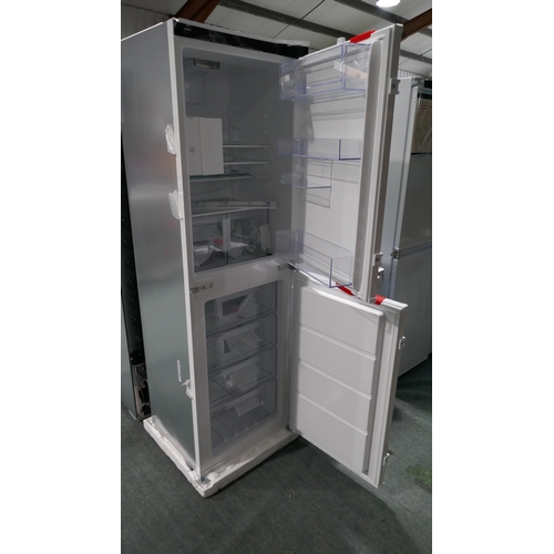 3163 - AEG 50/50 Fridge Freezer - Frost Free (H1772xW546xD549) (Model no: OSC6T185ES) (550-50) * This lot i... 