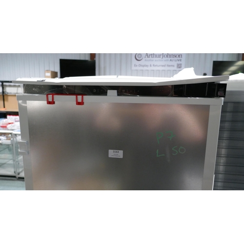 3163 - AEG 50/50 Fridge Freezer - Frost Free (H1772xW546xD549) (Model no: OSC6T185ES) (550-50) * This lot i... 