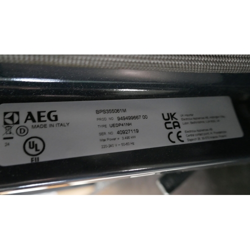 3167 - AEG Single Pyrolytic Oven with SteamBake (H594xW594xD568) (550-95) * This lot is subject to vat