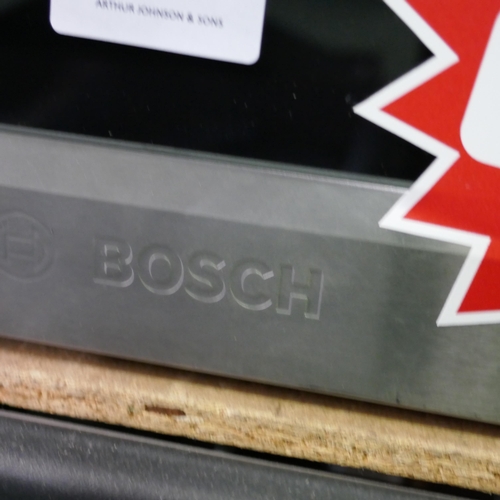 3191 - Bosch Serie 8 Warming Drawer (H140xW595xD548) (Model no: BIC630NS1B) (550-234) * This lot is subject... 