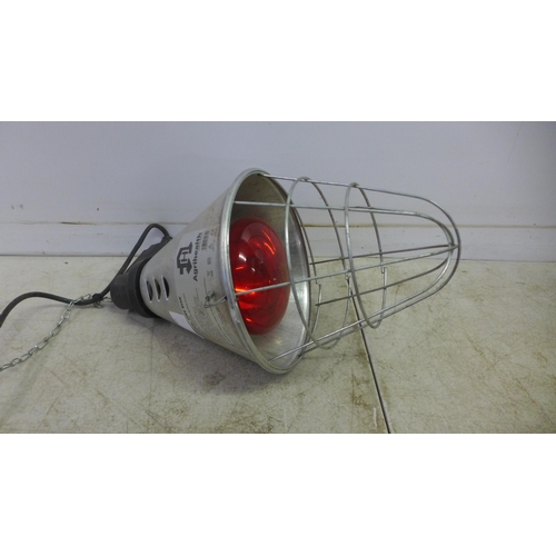 2073 - An Agrihealth heat lamp