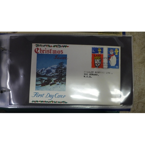 2085 - 4 folders of First Day Cover stamps