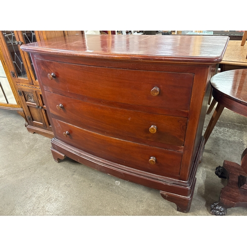 246 - A George III style mahogany chest of drawers