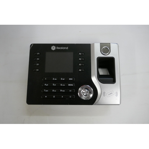 2109 - A fingerprint time attendance machine