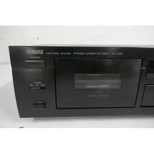 2140 - A Yamaha KX-480 natural sound stereo cassette deck