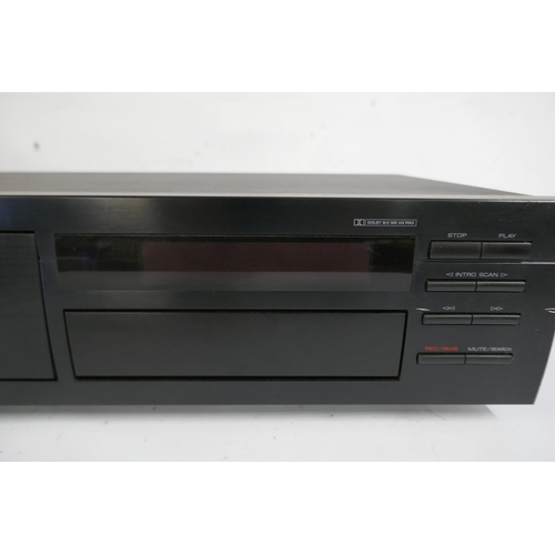 2140 - A Yamaha KX-480 natural sound stereo cassette deck