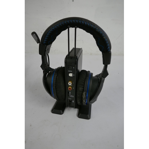 2142 - A Turtle Beach Earforce PX51 Premium wireless Dolby digital gaming headset