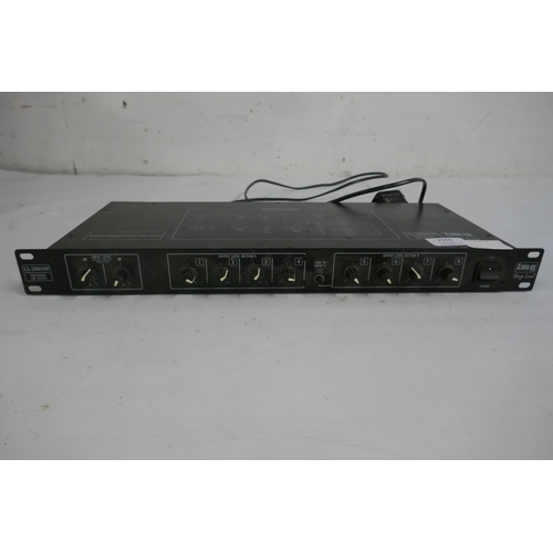 2150 - An IMG Stageline LS-280/SW professional line splitter