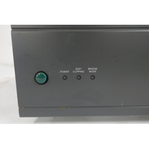 2156 - A Nad stereo power amplifier 216