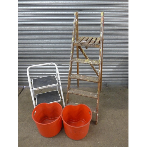 2214 - A wooden 5 rung step ladder, a set of 2 rung metal steps and two plastic foot stools/containers