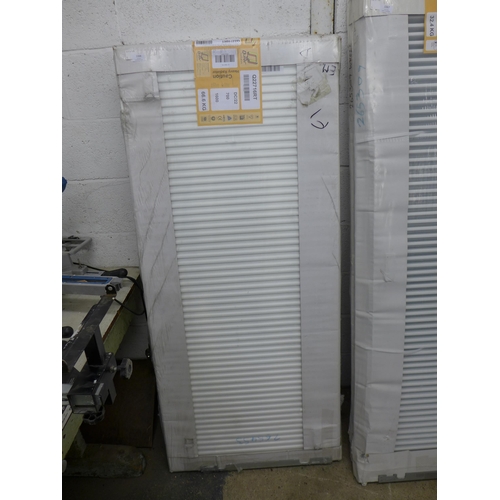 2268 - A Quinn Radiators radiator - height 700 x length 1600mm