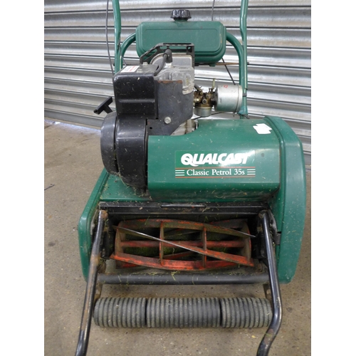 2290 - A Qualcast Classic petrol 35S cylinder lawn mower