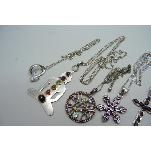 1002 - A collection of silver and gemstone jewellery, 77g