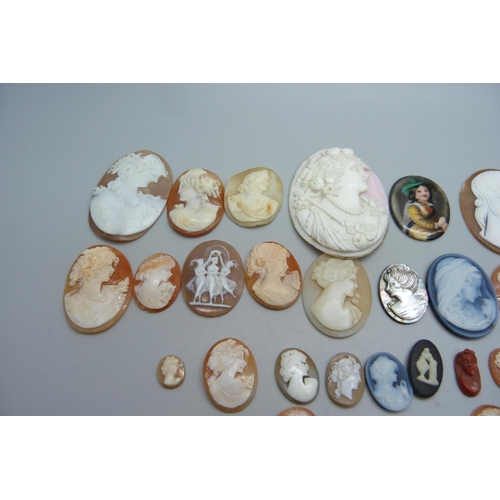 1023 - A collection of loose carved cameos including coral and mother-of-pearl, some a/f