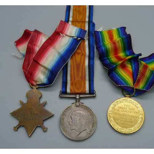 1086 - A set of three WWI medals to SJT L.J. Steyn 6DE OBS