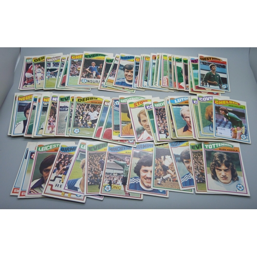 848 - A collection of Topps Chewing Gum orange back football collectors cards, 100 in total, including som... 